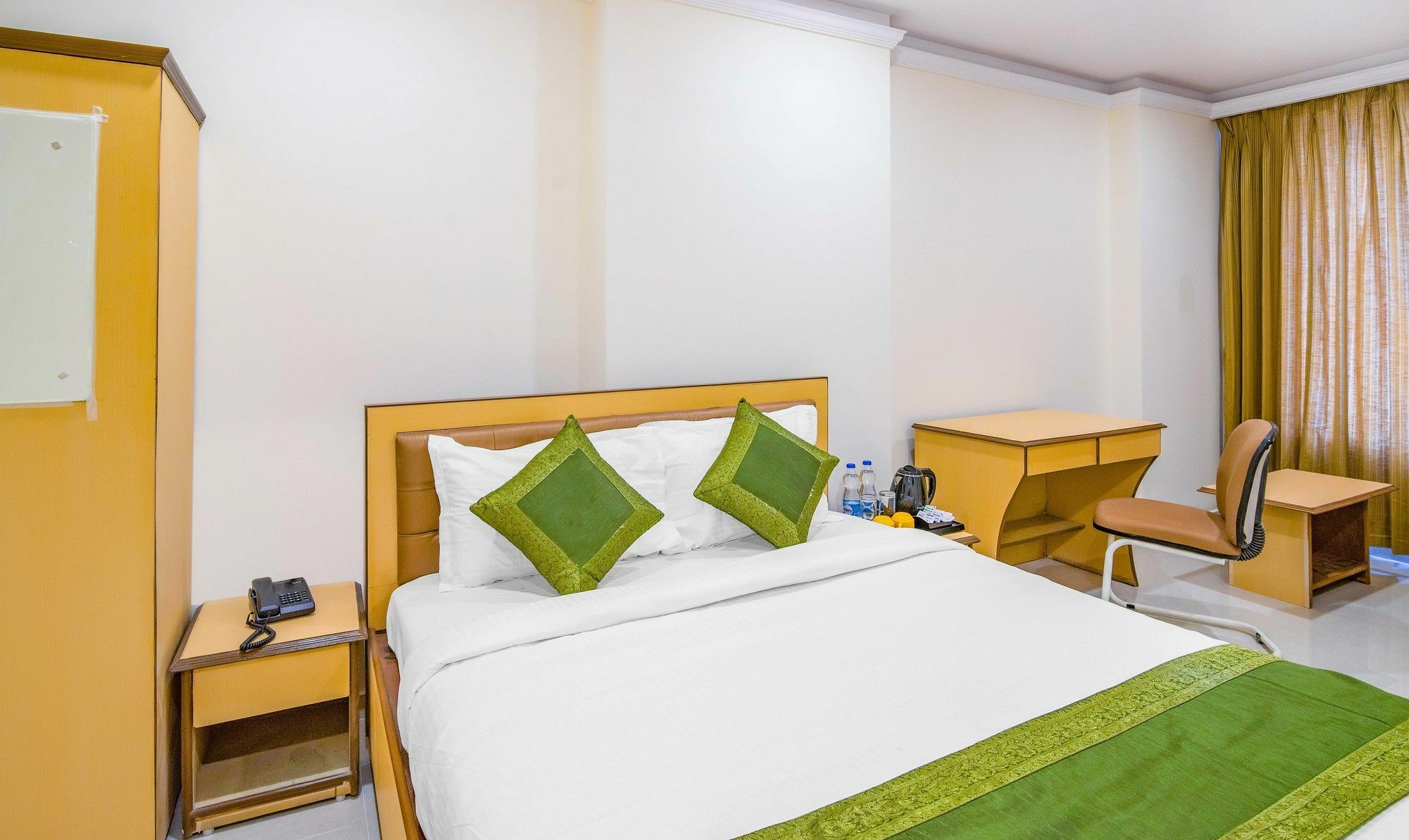 Treebo Orbit Inn Mumbai Luaran gambar